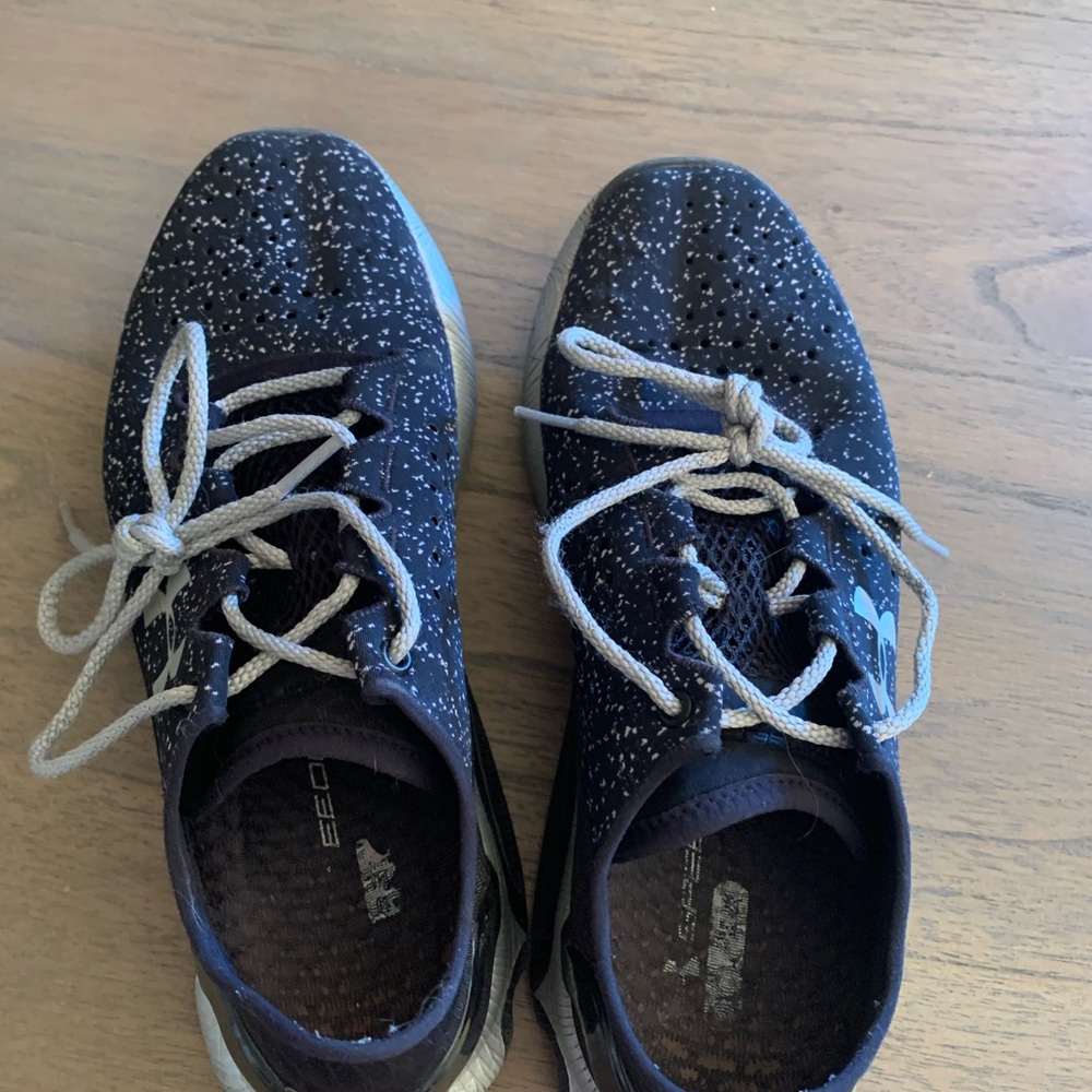 Under armour black sneakers